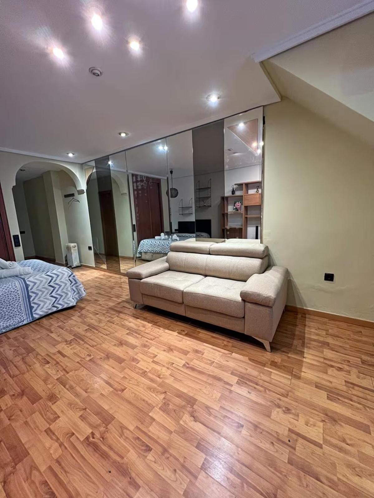 Estudio Para Parejas Con Wifi En La Playa Valencia Exterior photo
